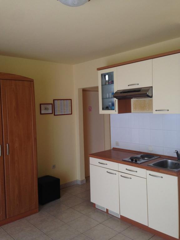 Apartments Villa Kristina Pula Rum bild